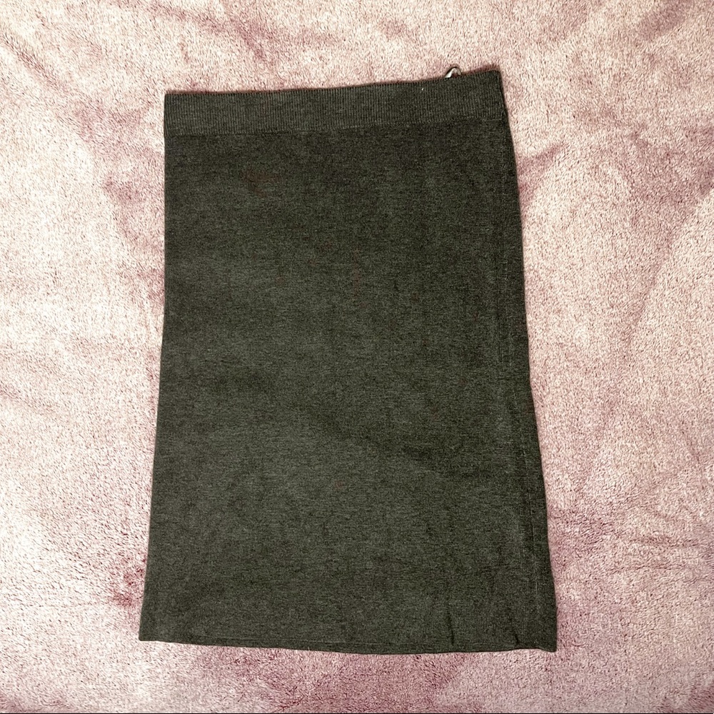 Banana republic knee length pencil skirt